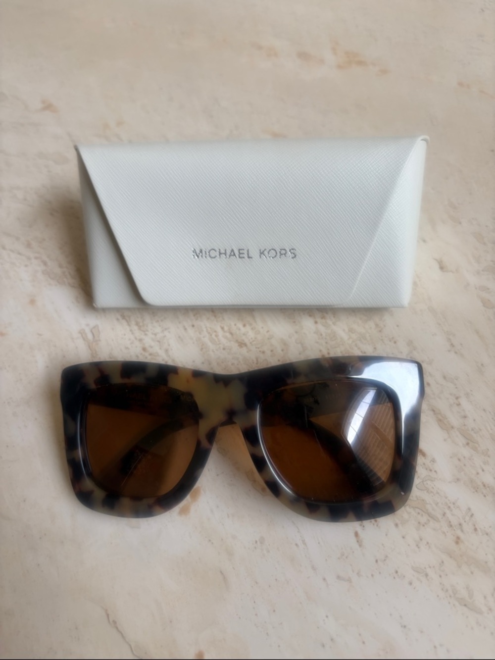 Michael Kors Collection Tortoise Brown Oversized Sunglasses with Case. Edgy look